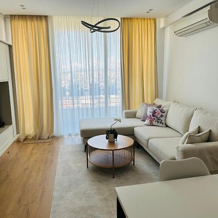 Vlorë Madalin Seaside Apartment מראה חיצוני תמונה