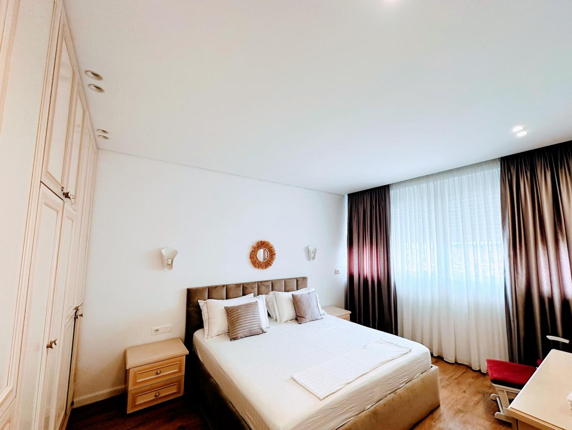 Vlorë Madalin Seaside Apartment מראה חיצוני תמונה
